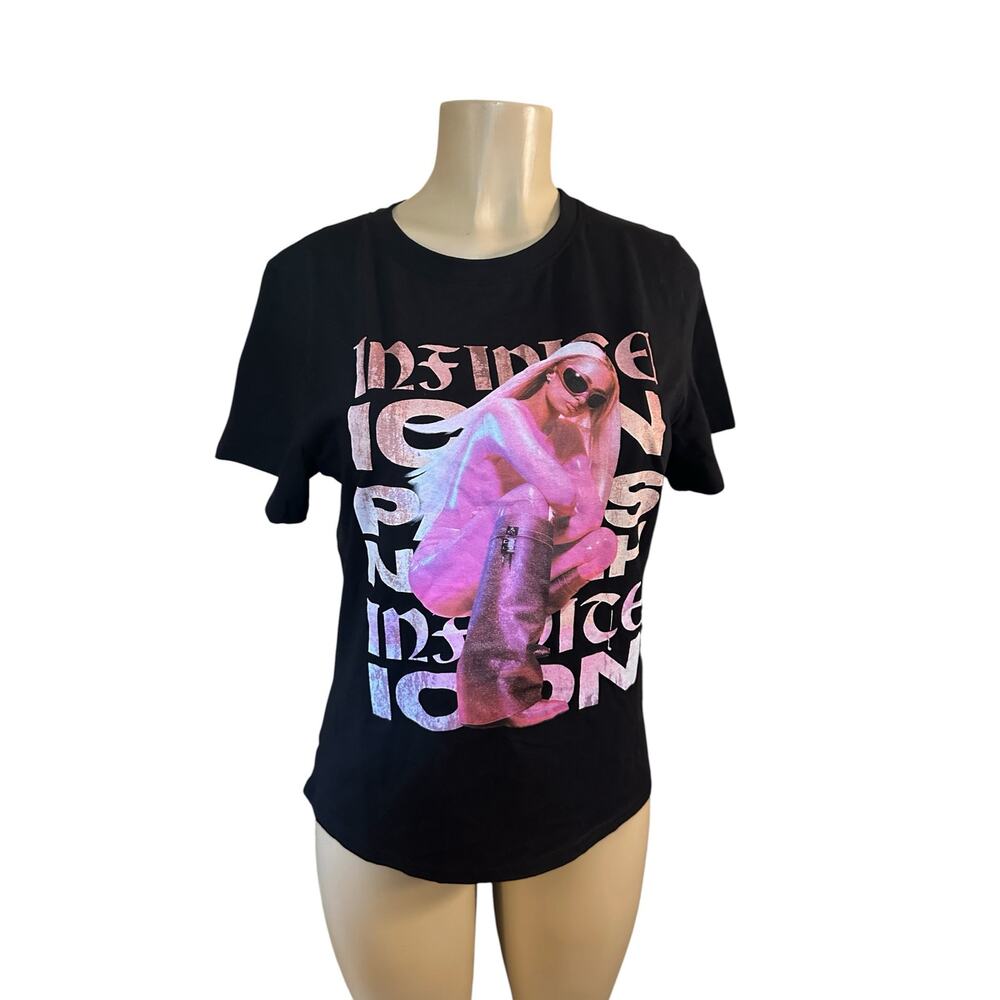 NWT Women L Paris Hilton Infinite Icon Black Cotton Tee Short Sleeved Fan Merch - Picture 2 of 8
